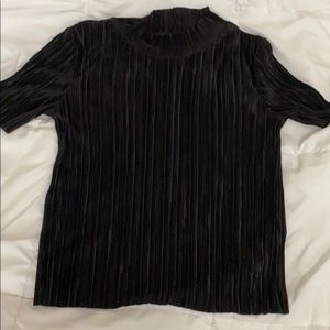 Super cute Black top